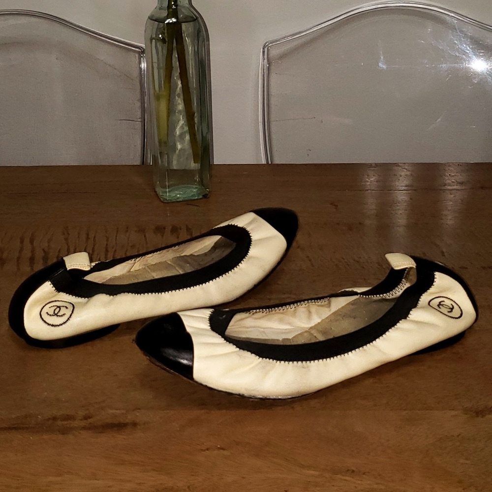 Chanel ballerinas